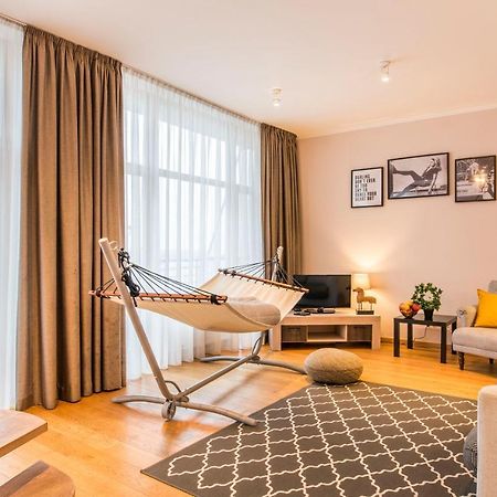 Central 2-Level Penthouse With Terrace And Free Parking リガ エクステリア 写真