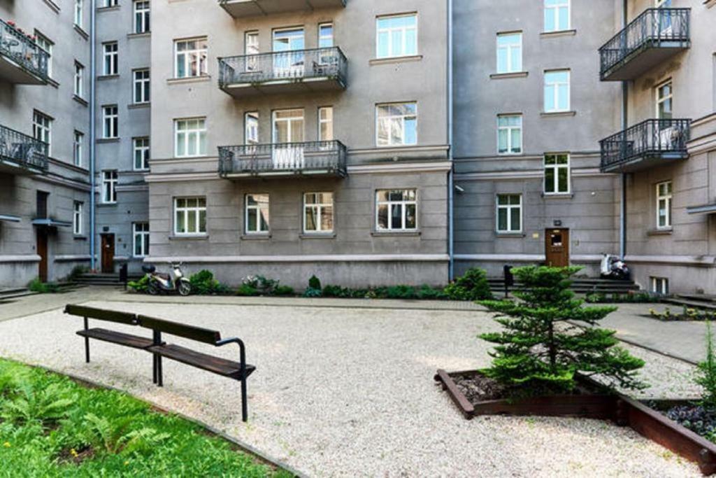 Central 2-Level Penthouse With Terrace And Free Parking リガ エクステリア 写真
